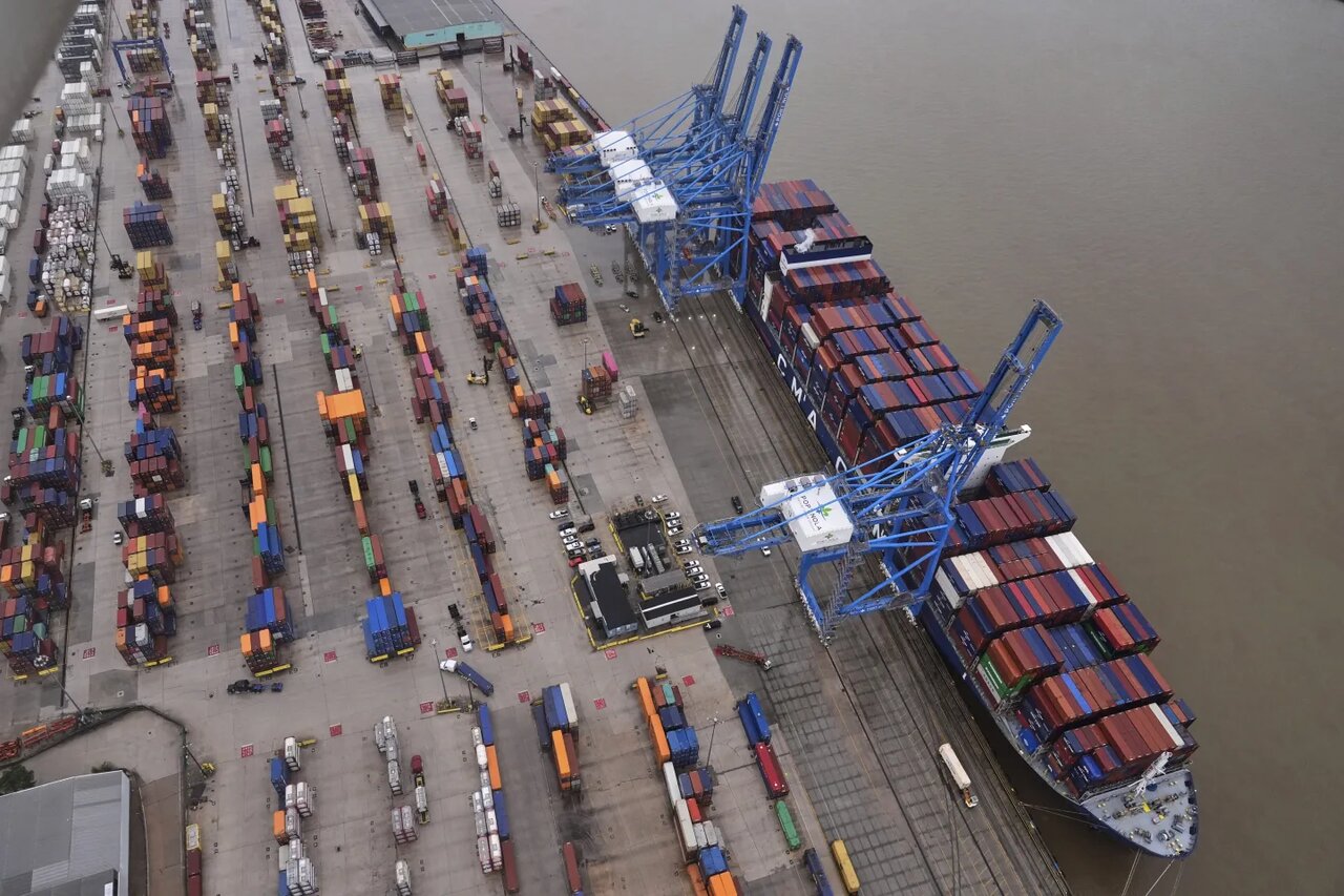 ایران آماده پرواز در مدار شرق