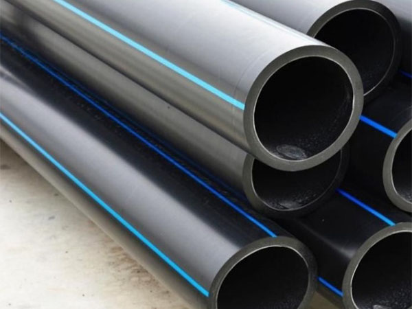 قیمت لوله پلیاتیلن در سال 1404 | تحلیل بازار و بهترین زمان خرید